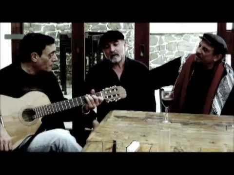 De Un Cantor Y Su Guitarra video