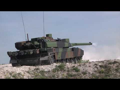 Clip de présentation de l'école de cavalerie de Saumur 2017