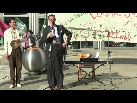 Swingin' Hermlins spielen auf dem Klima-Montag