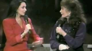 Crystal Gayle - talking in your sleep - Interviews - Loretta lynn and Friends - cissy lynn - part 2