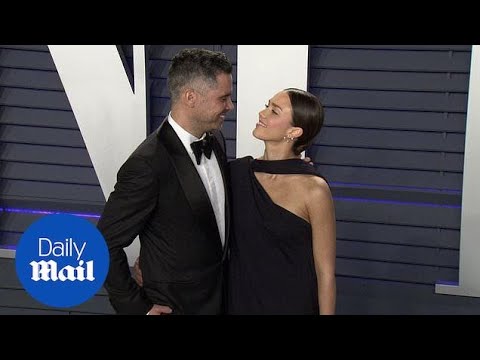 download lagu mp3 mp4 Jessica Alba Oscars 2019, download lagu Jessica Alba Oscars 2019 gratis, unduh video klip Jessica Alba Oscars 2019