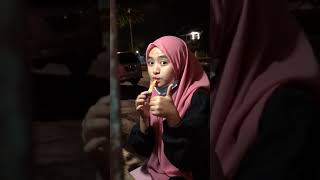 Download lagu setory wa cewek cantik ngopi mp3 Download lagu setory wa cewek cantik ngopi mp3