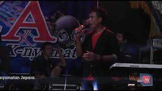 Download lagu Debu debu jalanan voc.mc ansori new azza mp3 Download lagu Debu debu jalanan voc.mc ansori new azza mp3