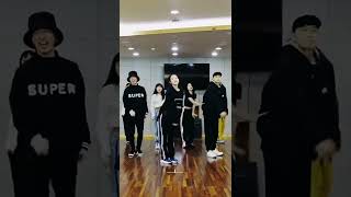 Download lagu iu - BBI-BBI (Dance Practice)||√#iu #kpop #shorts mp3