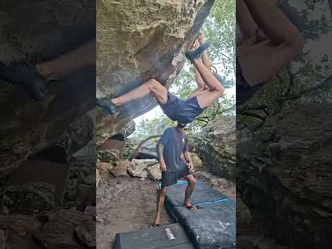Boulder : as coisas sao assim nao fi - V8 Setor: Casa de cobra cocalzinho de Goiás #climbing