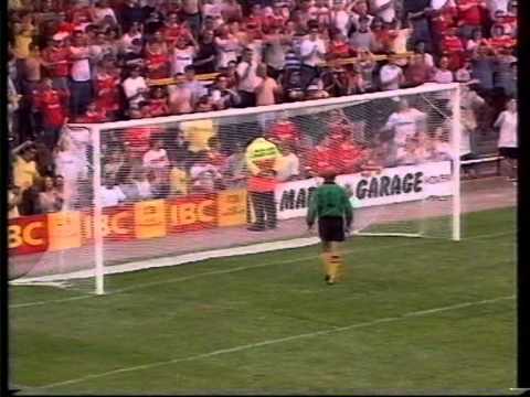 1995-08-12 Hull City vs Swindon Town