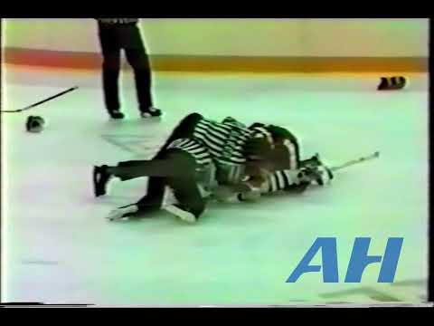 AHL Oct. 23, 1985 Dean Hoplins,NS v Adam Oates,ADI Nova Scotia Oilers Adirondack Red Wings