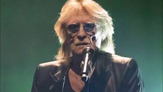 CHRISTOPHE SE BAT CONTRE LE COVID-19  Il chante : &quot; LE DERNIER DES BEVILACQUA &quot;