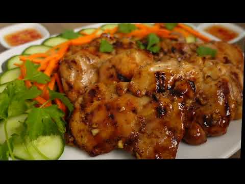 Vietnamese Lemongrass Chicken. Try this easy, simple dinner recipe! So flavourful!