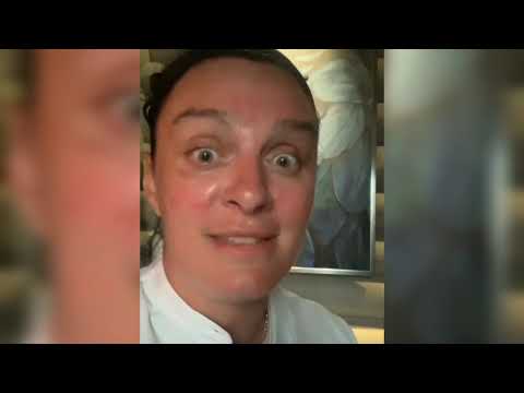 'Бедные стюардессы, алкоголь в бизнес-классе'. Елена Ваенга о конфликте на борту самолета