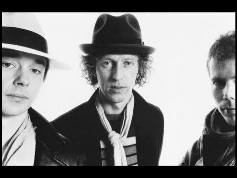 Pukka Orchestra - Listen To The Radio, 1984