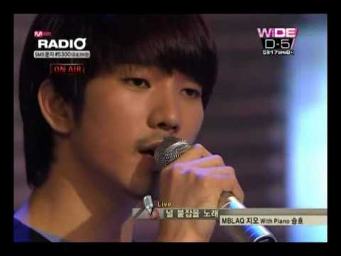 100512 G.O singing Love Song and Seungho on piano