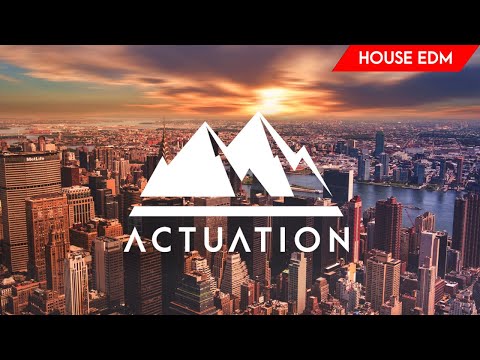 Öwnboss & Watzgood - Eyes On Fire (ft. Briana)