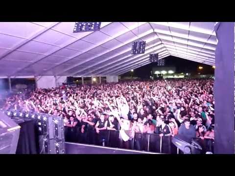 Hernan Cattaneo - Creamfields BA 2010 Playing Cid Inc - Filaments (Sound Process Remix)