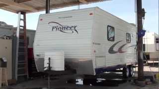 preview picture of video '2005 Fleetwood Pioneer 250FQ Travel Trailer'