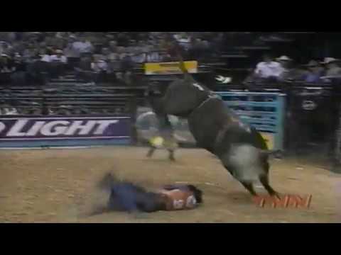 Tuff E Nuff bucks Lonnie Steverson - 98 PBR Finals