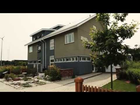 綠色建築材料。可持續房屋的原型 (Green Building Materials: The Archetype Sustainable House)