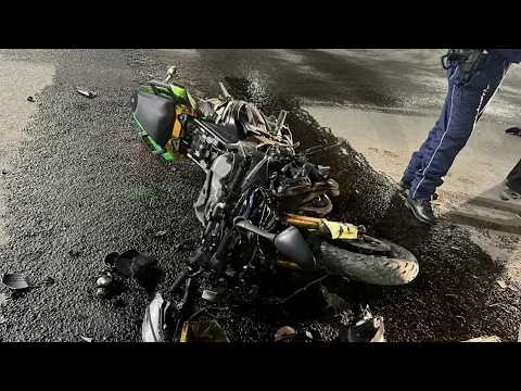 Автоледи повернула прямо в байкера. Real Video