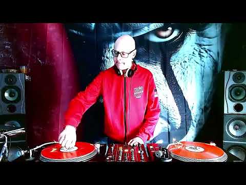 Dj set, only track from Boris Brechja