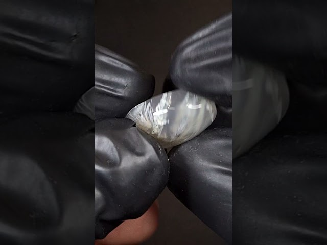 حجر عقيق مسماري طبيعي