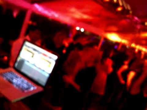 deejay lexx @ beach party