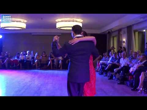  Vassia Thanopoulou  and  Gabriel Marino  are  dancing  to  the  tango  "  Quien lo habria de pensar  "  by  Aníbal Troilo  at  Sunny Tango Festival  in  2019