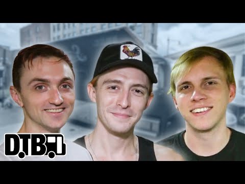 Arrows In Action - BUS INVADERS Ep. 1826