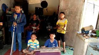 NELLA KHARISMA - KONCO MESRA OLEH BAND ANAK KAMPUNG