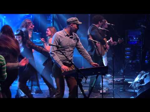 Belle & Sebastian Play 'The Boy With The Arab Strap' At NME Awards 2014
