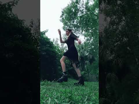 Messing around before my show #swing #swingtok #dance #fyp #vintage #flapper