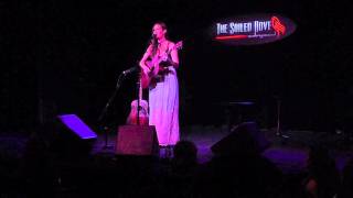 Allison Pierce - Sing A Love Song