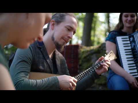 Kaljá Maigó Zérama (trad. Belarus) / Каля майго церама