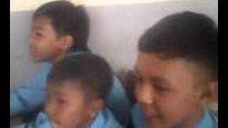 preview picture of video 'Boy band smpn 1 ciwidey ( Dendi,Yayan,And Robi Muhtiar)'