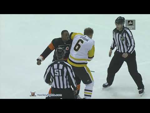 Wayne Simmonds vs Jamie Oleksiak