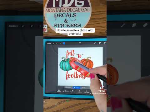 How to create an animated GIF in procreate with your own image #procreate #tutorial