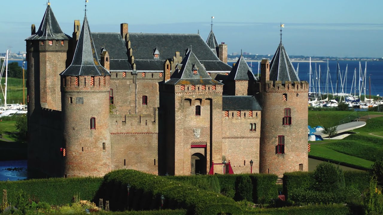 Castles and Gardens video