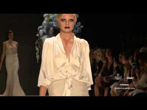 TUVANAM  MERCEDES BENZ FASHION WEEK ISTANBUL RUNWAY VIDEO