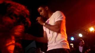 Trey Songz performs one love