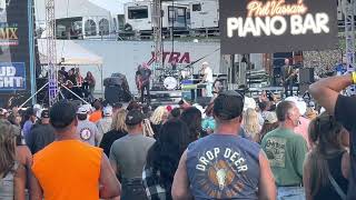 For a little while Phil Vassar￼