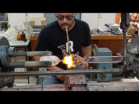 Glass apparatus for milk suction- Hialotecnia - scientific glassblowing
