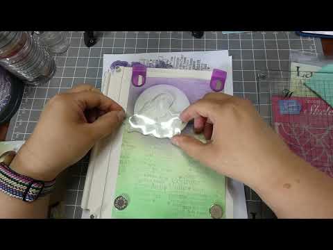 Lavinia stamps Luna and the moon.