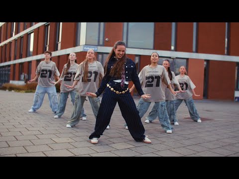 Luna Sabella – MIA VITA (officiële videoclip)