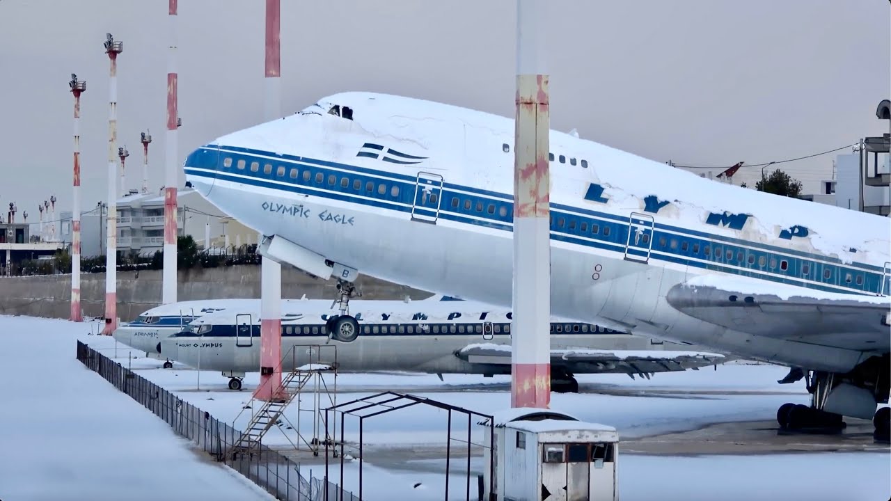 747 Attempts Takeoff From Parking Stand