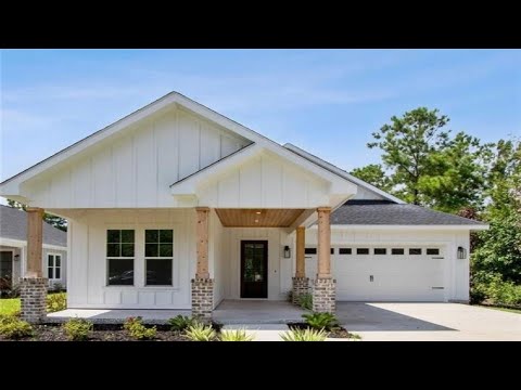 206 Holm Place, St Marys, GA Presented by Christine Radford.