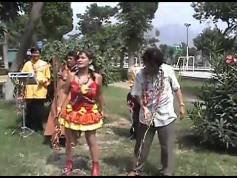 Flor de Huaraz y Pepito Quechua Carnavales Picantes 3