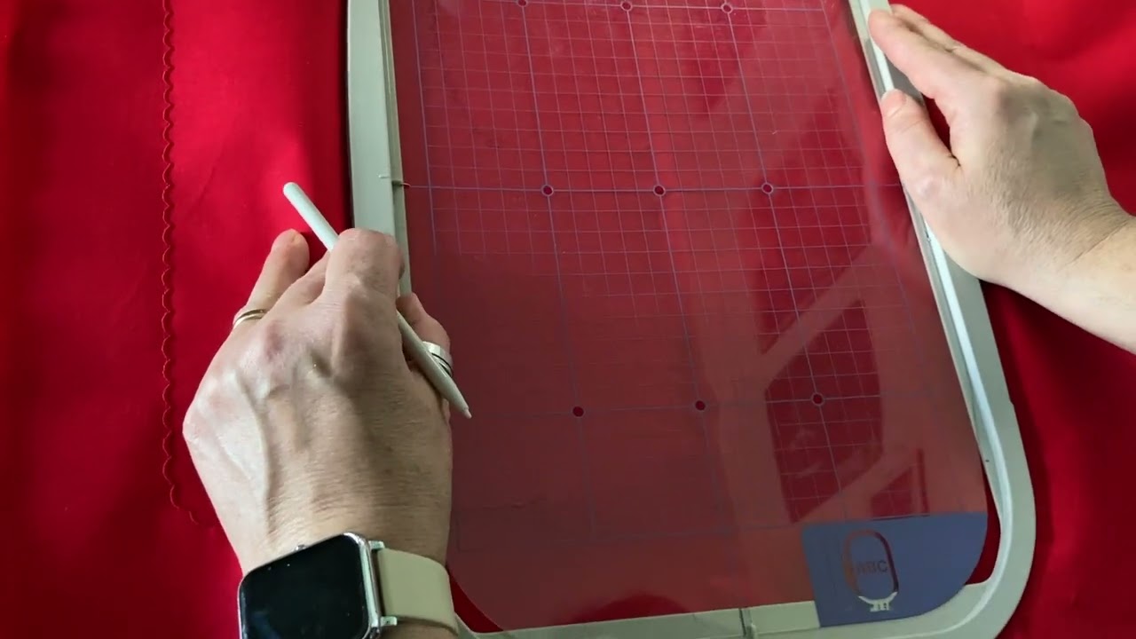 Come realizzare una camiciola della fortuna con la macchina da ricamo.