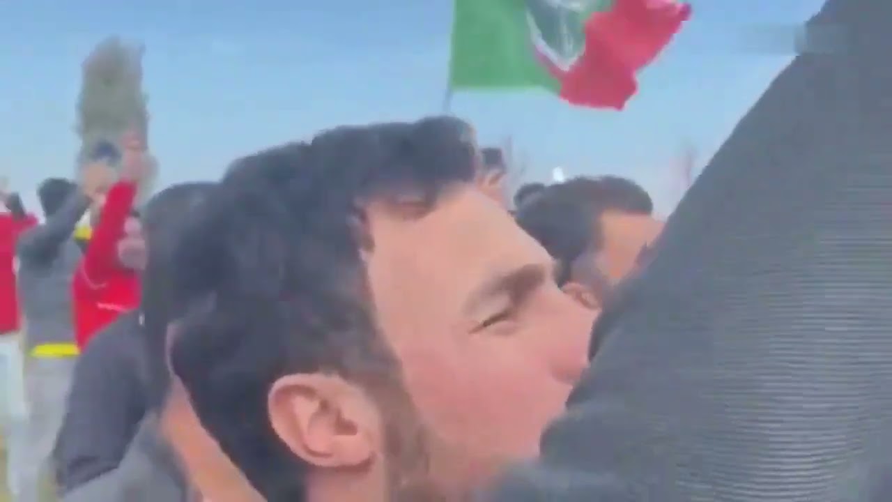 Bursa'da ırkçı saldırıya uğrayan Amedspor'a Diyarbakır'da görkemli karşılama