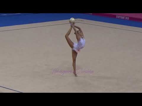 Nicol RUPRECHT (AUT) ball - 2015 Stuttgart worlds Qualifs