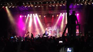 Bret Michaels singing Every Rose Has It's Thorns" at JD Legends 9/27/14