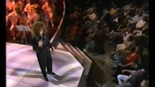 Reba McEntire in concert Ring on her finger